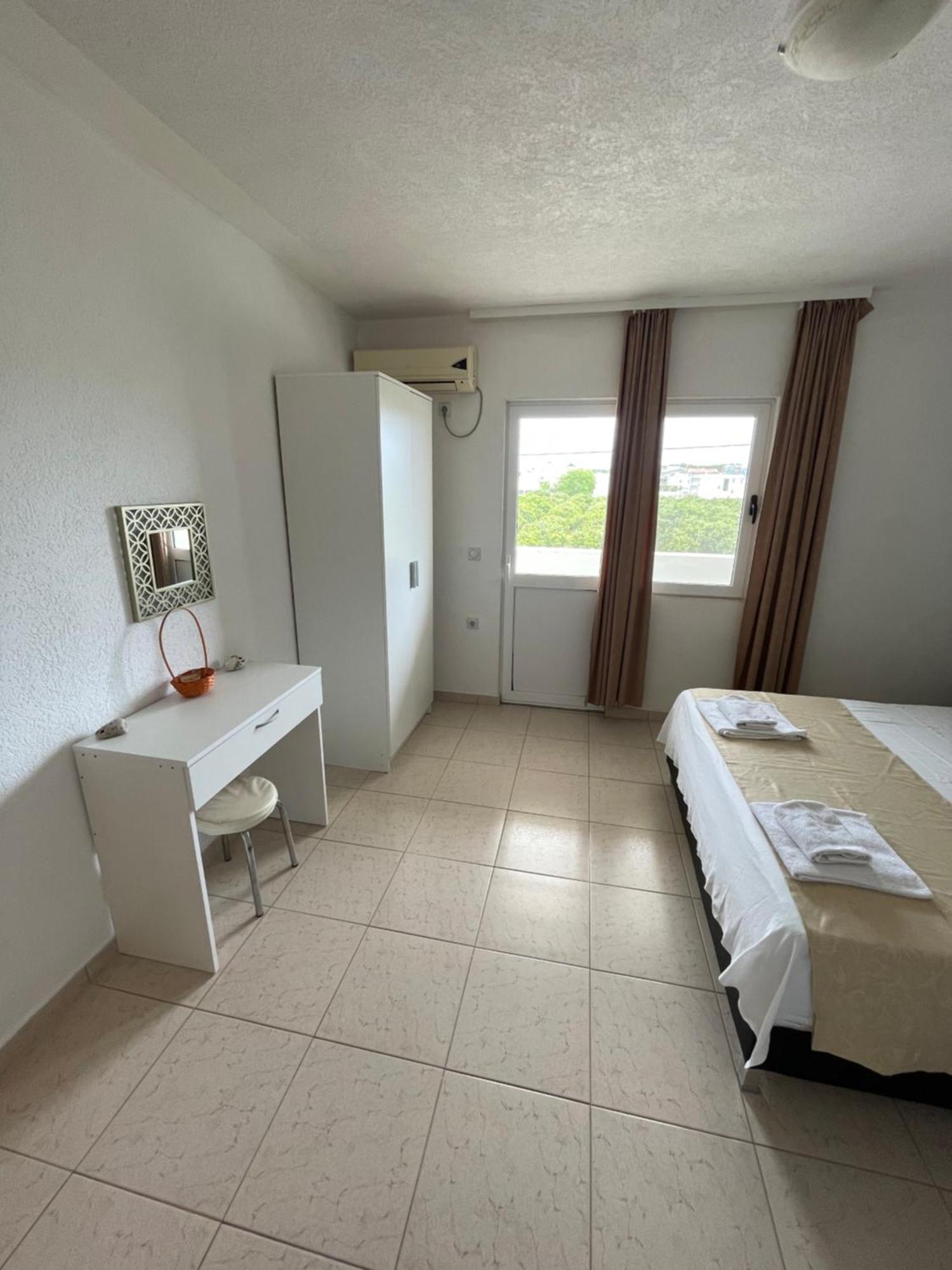 Lux Sereno Village Ulcinj Room photo